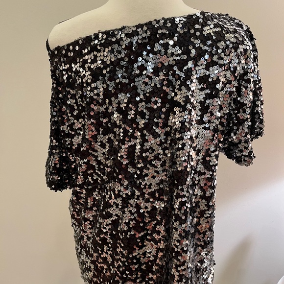 Anna-Kaci Sequin Top Black & Silver Medium Off One Shoulder Loose Fit - Picture 3 of 7